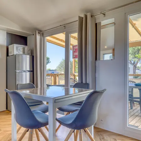 Le 370 Prázdninový dům